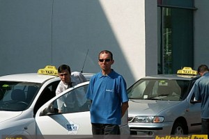 047_radiotaxi.JPG